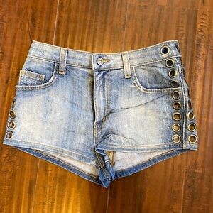 LF CARMAR JEAN SHORTS SIZE 26 Great condition